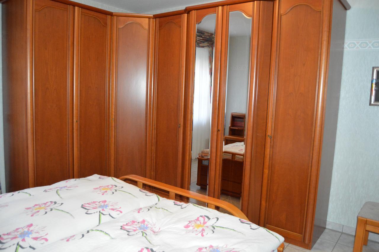Ferienwohnung Am Park - Vulkanferien Plaidt Esterno foto